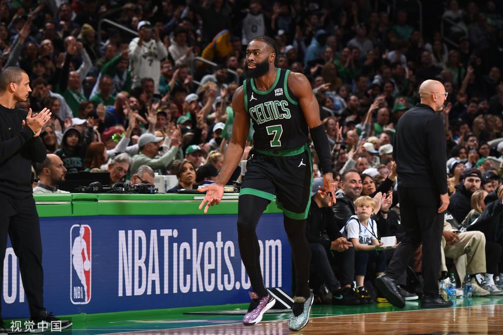 在社交媒体 在社交媒体