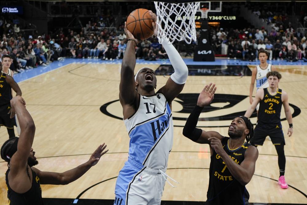 欧文：希望大家坚持支持独行侠 不要把注意力放在相互指责上.